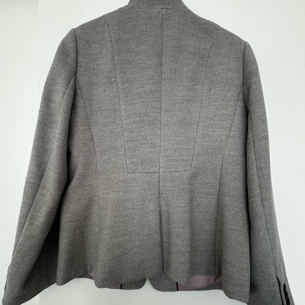 Like New Banana Republic Jacket Size 12 - image 2